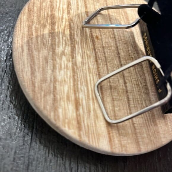 NWT Fashion Earrings Rectangular Hoop Earrings - Silver tone - Picture 5 of 5